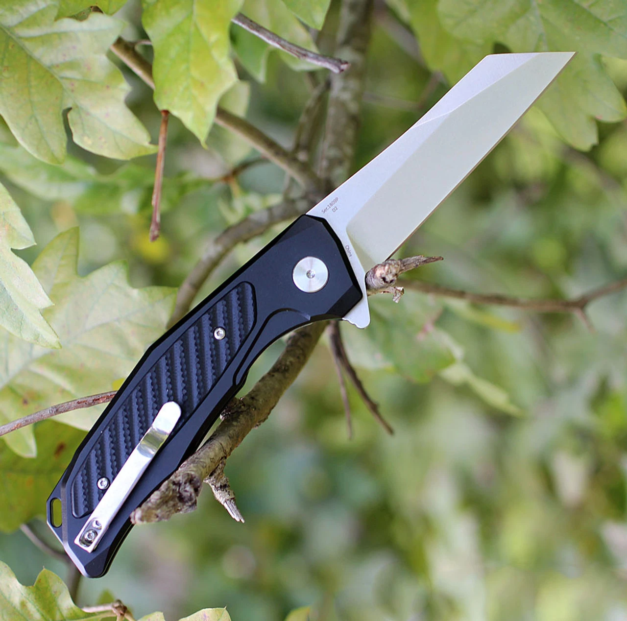 Artisan Cutlery Artisan Falcon ATZ1809PBBK, 3.94" D2 Plain Blade, Black Aluminum/G-10 Handle 2 Artisan Cutlery Artisan Falcon ATZ1809PBBK, 3.94" D2 Plain Blade, Black Aluminum/G-10 Handle - Image 2