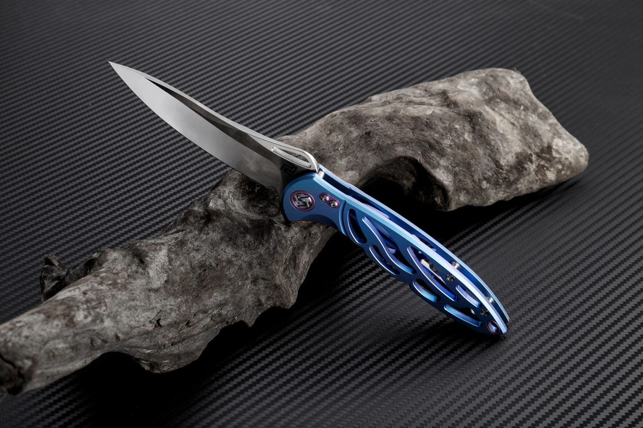 Artisan Cutlery Artisan Dragonfly ATZ1801GBUM, 3.94" M390 Plain Blade, Blue TC4 Titanium Handle 2 Artisan Cutlery Artisan Dragonfly ATZ1801GBUM, 3.94" M390 Plain Blade, Blue TC4 Titanium Handle - Image 2