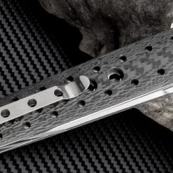 Artisan Cutlery Artisan ATZ1807GBSM Virginia, 3.94" M390 Plain Blade, Black Carbon Fiber Handle 2 Artisan Cutlery Artisan ATZ1807GBSM Virginia, 3.94" M390 Plain Blade, Black Carbon Fiber Handle -Boker Shop atz1807gbsm 2 89193.1566586047