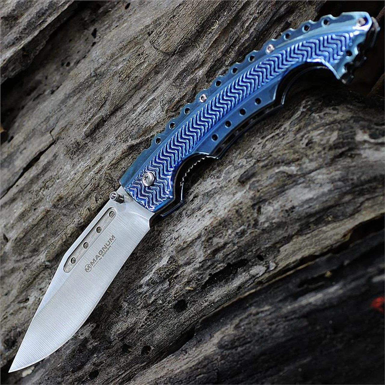 Boker Magnum Blue Bowie Folder Liner Lock, 01RY855 Boker Magnum Blue Bowie Folder Liner Lock, 01RY855 -Boker Shop knifework 01ry855.1 88660.1566588630